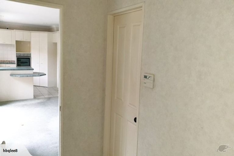 Photo of property in 104 Bob Charles Drive, Golflands, Auckland, 2013