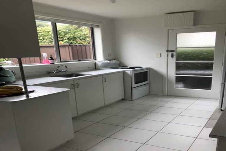 Photo of property in 28b Pendarves Street, New Plymouth, 4310