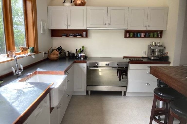 Photo of property in 62 Upland Road, Kelburn, Wellington, 6012