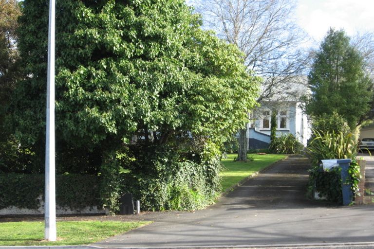 Photo of property in 21 Oakley Avenue, Claudelands, Hamilton, 3214