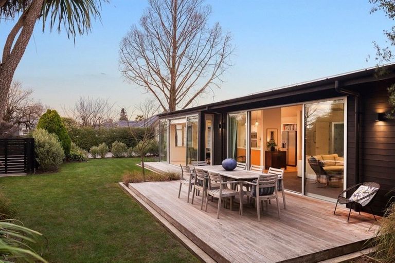 Photo of property in 9 Hadlow Place, Burnside, Christchurch, 8041