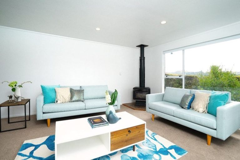 Photo of property in 31 Ocean View Road, Hatfields Beach, Orewa, 0931