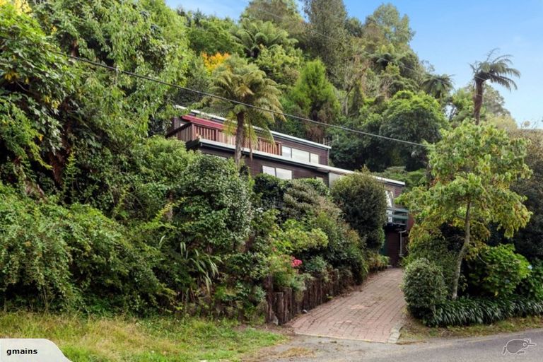 Photo of property in 50 Okareka Loop Road, Lake Okareka, Rotorua, 3076