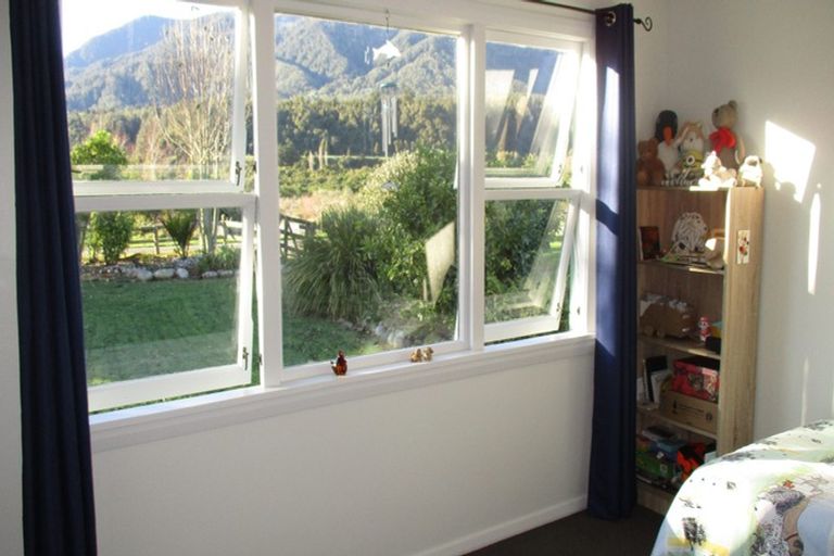 Photo of property in 543 Umere Road, Karamea, 7893