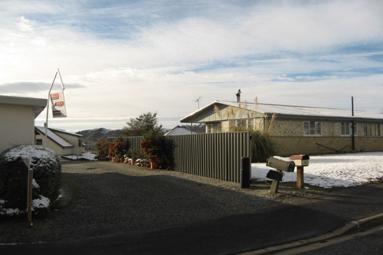 Photo of property in 5 Craig Place, Bridge Hill, Alexandra, 9320