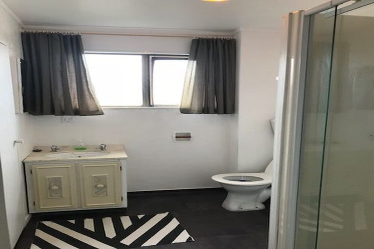 Photo of property in 110 Rongotai Road, Kilbirnie, Wellington, 6022