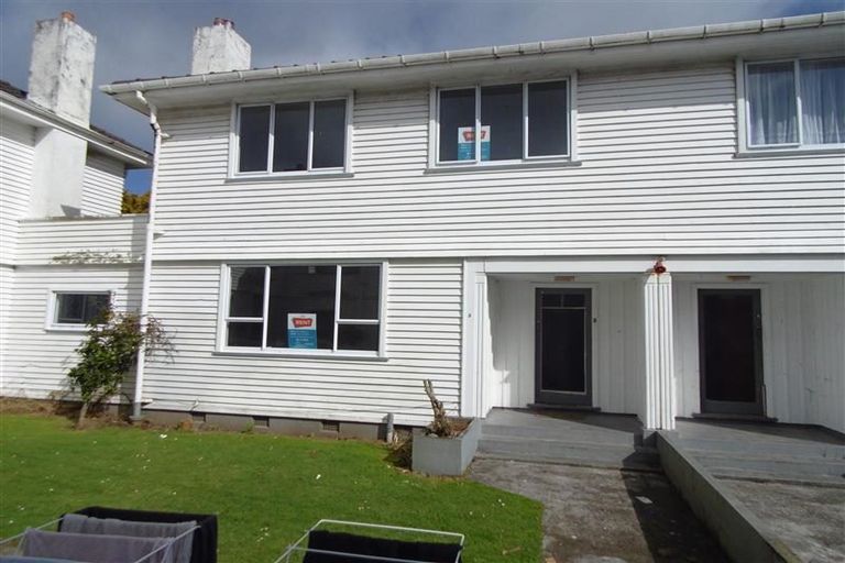 Photo of property in 27 Bulteel Street, New Plymouth, 4310