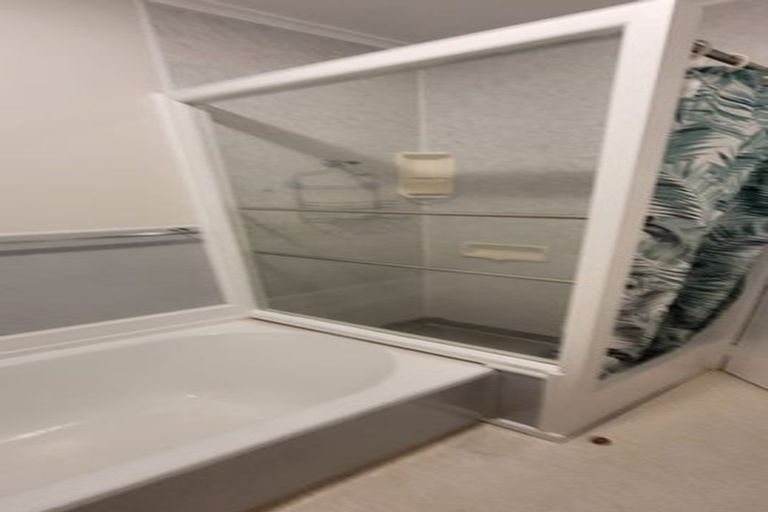 Photo of property in 8 Kitchener Terrace, Moturoa, New Plymouth, 4310