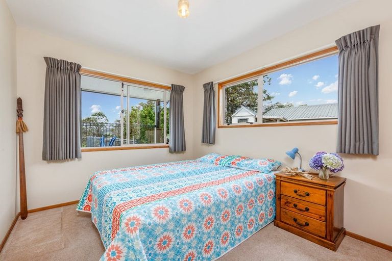 Photo of property in 73 Waiteitei Road, Wellsford, 0974