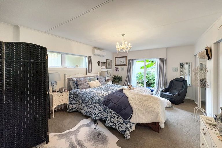 Photo of property in 2 Saint Leonard Street, Saint Johns Hill, Whanganui, 4501