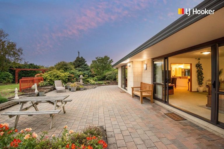 Photo of property in 35 Green Island Bush Road, Blackhead, Dunedin, 9076