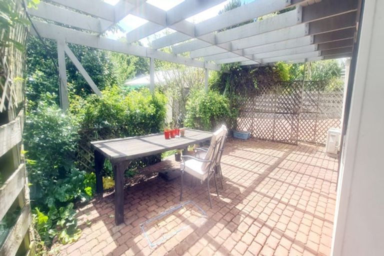 Photo of property in 30 Margaret Road, Raumati Beach, Paraparaumu, 5032