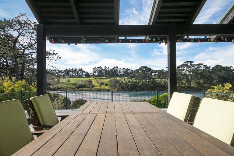 Photo of property in 33 Elliot Street, Riverhead, 0820