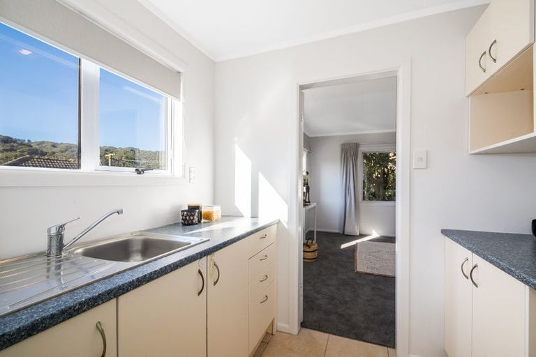 Photo of property in 4 Bledisloe Crescent, Wainuiomata, Lower Hutt, 5014