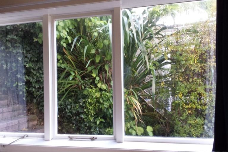 Photo of property in 43b Baroda Street, Khandallah, Wellington, 6035