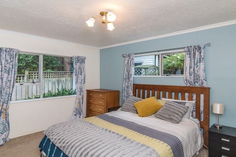 Photo of property in 136 Ruapehu Street, Paraparaumu, 5032