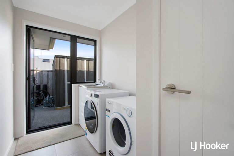 Photo of property in 11 Ian Place, Waihi Beach, 3611