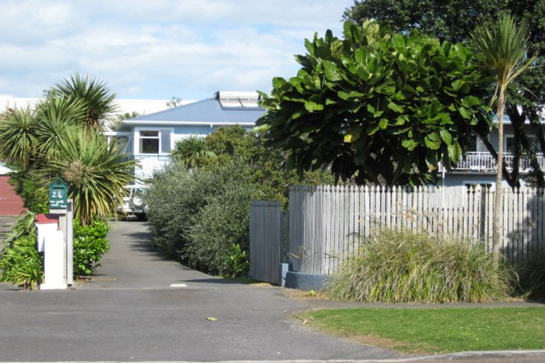 Photo of property in 24 Mclean Street, Strandon, New Plymouth, 4312
