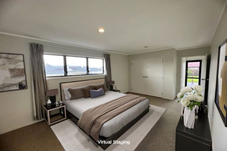 Photo of property in 10 Jillteresa Crescent, Half Moon Bay, Auckland, 2012