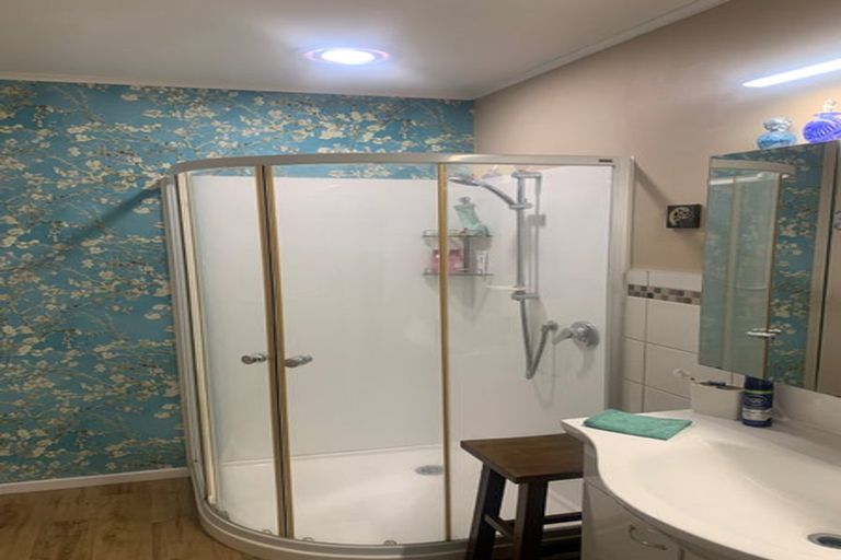 Photo of property in 12 Crichton Place, Taradale, Napier, 4112