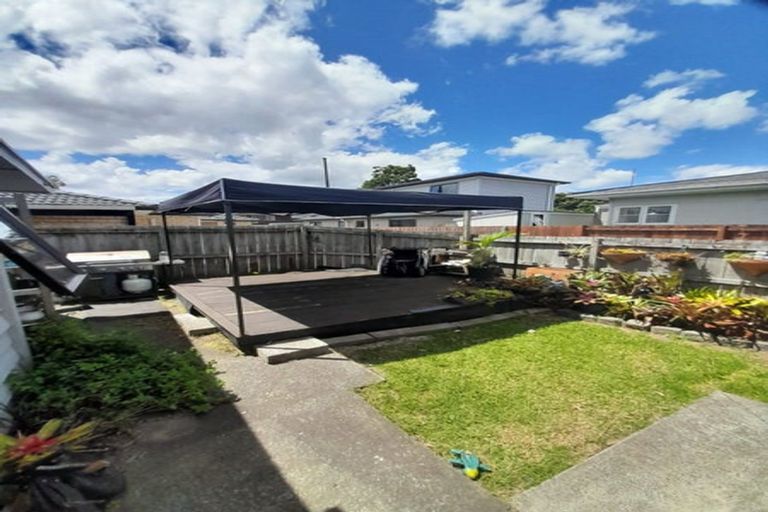 Photo of property in 18 Beihlers Road, Weymouth, Auckland, 2103