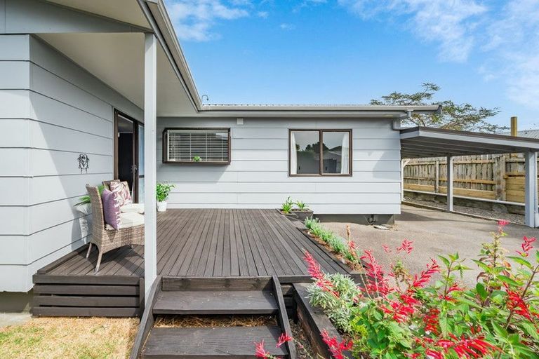 Photo of property in 8a Pukeko Street, Paraparaumu, 5032