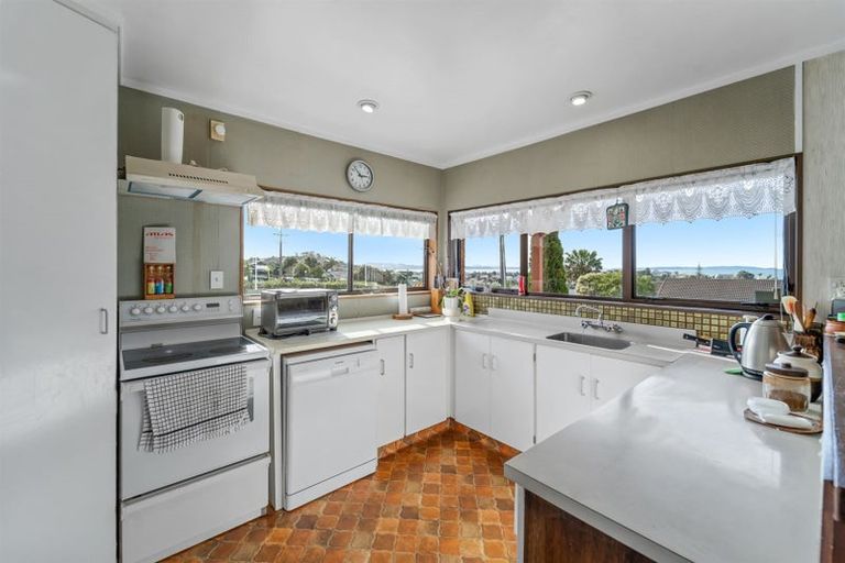 Photo of property in 53 Brightside Road, Stanmore Bay, Whangaparaoa, 0932