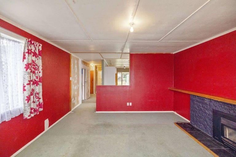 Photo of property in 10 Atkins Street, Patutahi, Gisborne, 4072