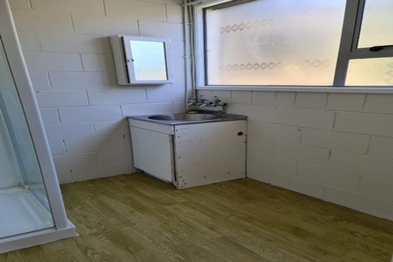 Photo of property in 28 Leo Street, Glen Eden, Auckland, 0602