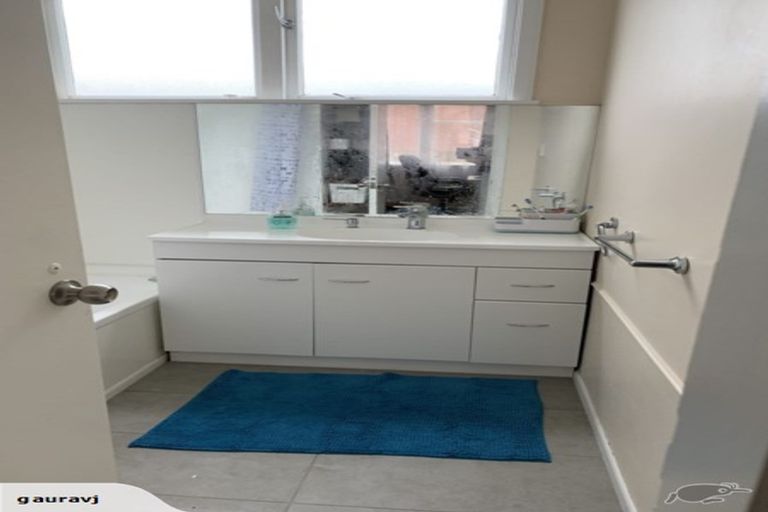 Photo of property in 28 Davidson Crescent, Tawa, Wellington, 5028