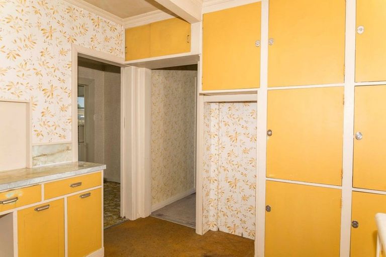 Photo of property in 42 Barraud Street, Dannevirke, 4930