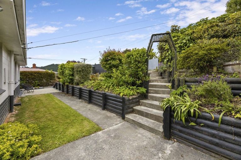 Photo of property in 8 Shirley Place, Kenmure, Dunedin, 9011