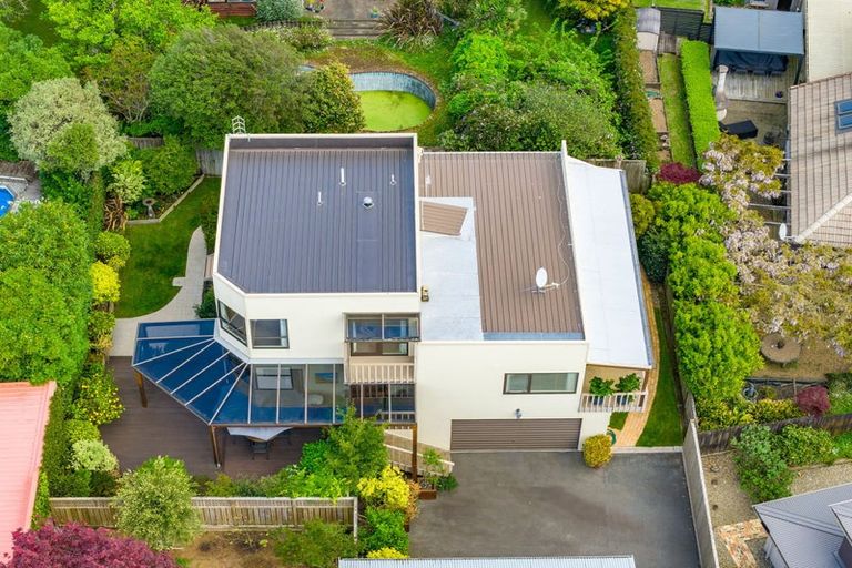 Photo of property in 135a Lake Crescent, Hamilton Lake, Hamilton, 3204