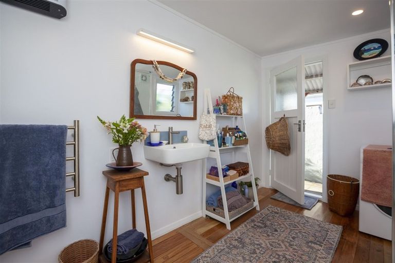 Photo of property in 29 Margaret Road, Raumati Beach, Paraparaumu, 5032