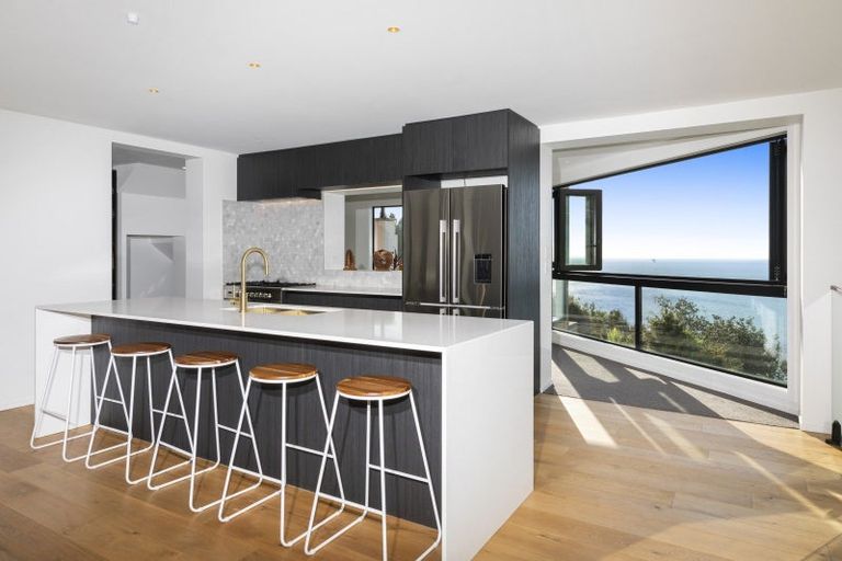 Photo of property in 8 Appian Lane, Scarborough, Christchurch, 8081