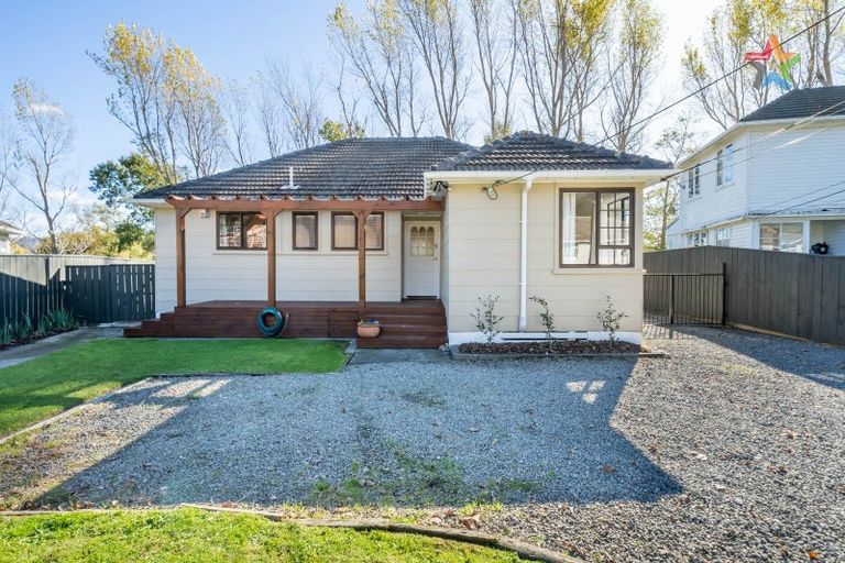 Photo of property in 7 Prouse Crescent, Naenae, Lower Hutt, 5011