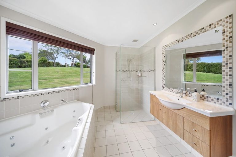 Photo of property in 91 Kaipara Road, Papakura, 2582