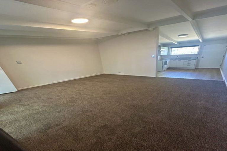 Photo of property in 1/17 Glengarry Road, Glen Eden, Auckland, 0602