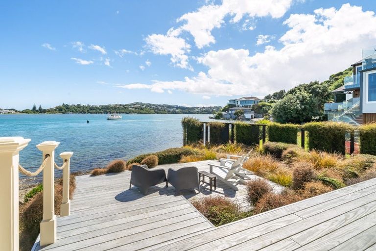 Photo of property in 55 Paremata Road, Paremata, Porirua, 5024