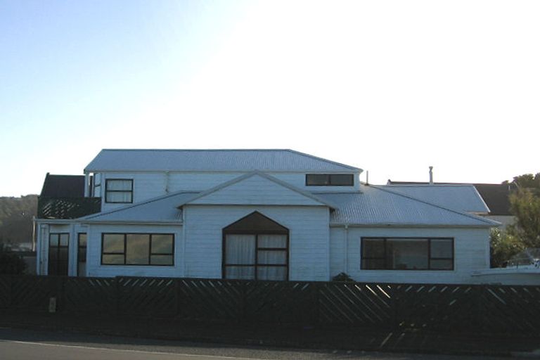 Photo of property in 5 Sunset Parade, Plimmerton, Porirua, 5026