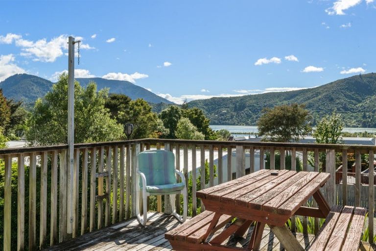 Photo of property in 14 Lawrence Street, Havelock, 7100