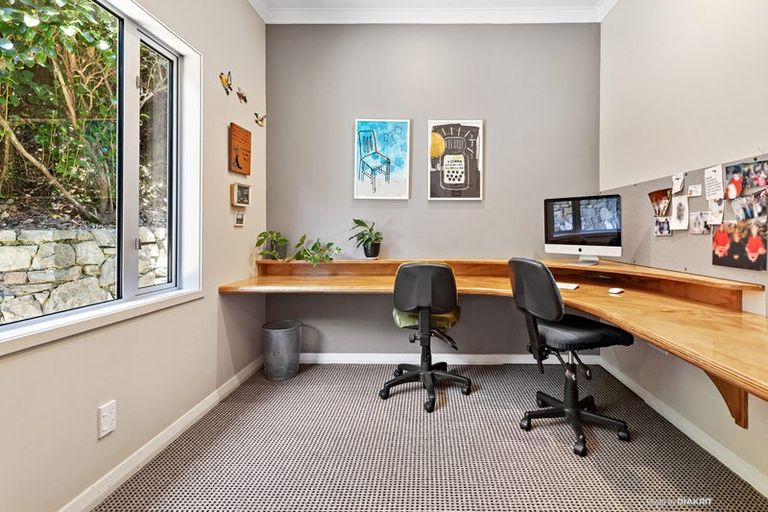 Photo of property in 79 Nevay Road, Miramar, Wellington, 6022