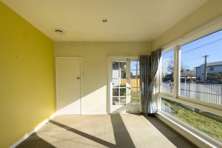 Photo of property in 10 Plynlimon Road, Fendalton, Christchurch, 8052