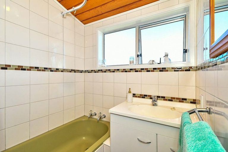 Photo of property in 1/24 Victoria Road, Papatoetoe, Auckland, 2025