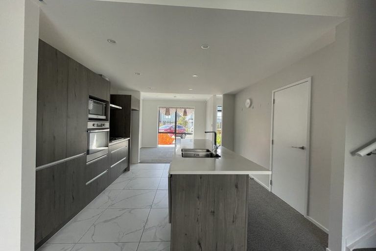 Photo of property in 14 Chaffinch Road, Hobsonville, Auckland, 0616