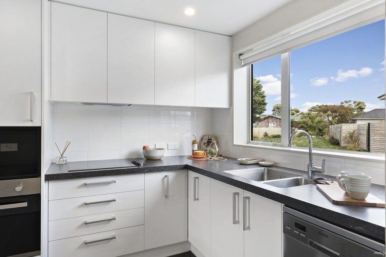 Photo of property in 6/2 Stone Street, Miramar, Wellington, 6022