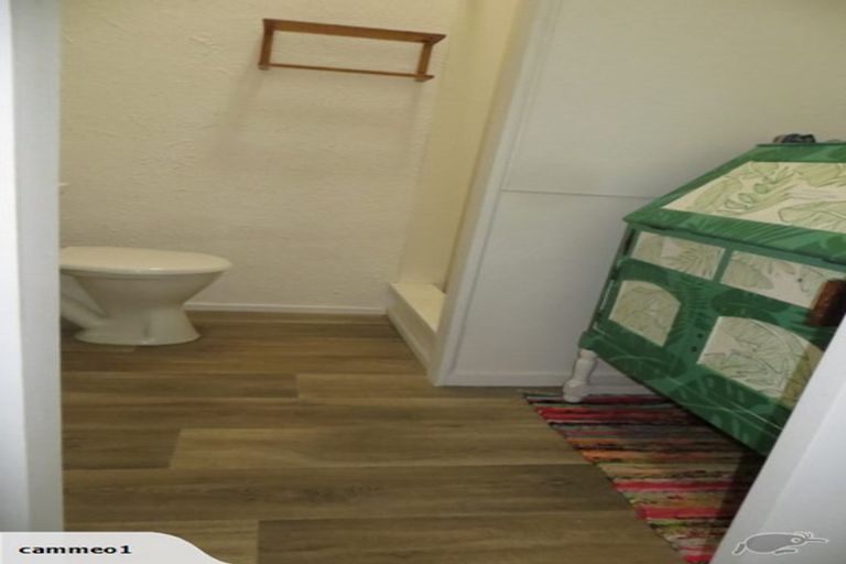 Photo of property in 1/20 Maritime Terrace, Birkenhead, Auckland, 0626