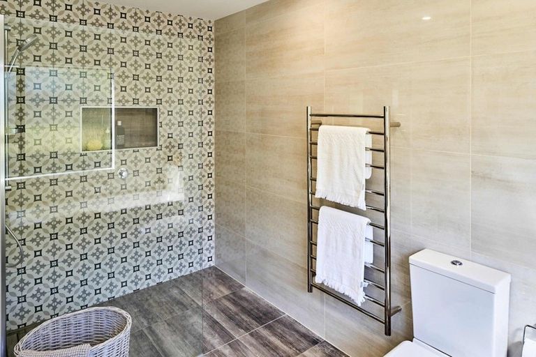 Photo of property in 7 Ridvan Grove, Ngaio, Wellington, 6035