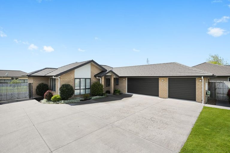 Photo of property in 6 Sylvester Crescent, Flagstaff, Hamilton, 3210