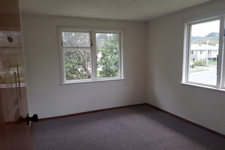 Photo of property in 153-155 Bedford Street, Cannons Creek, Porirua, 5024